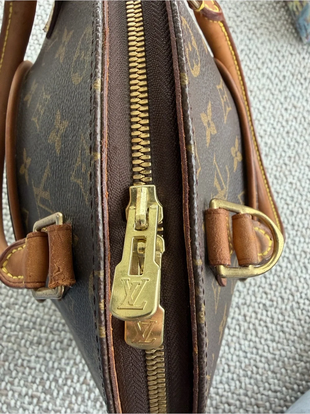 Louis Vuitton Ellipse MM Monogram